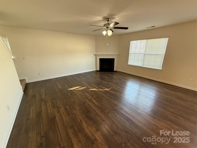 Building Photo - 9010 Harwood Knoll Dr