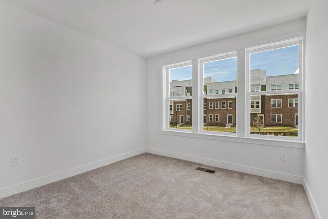 Building Photo - 19826 Lavender Dust Sq