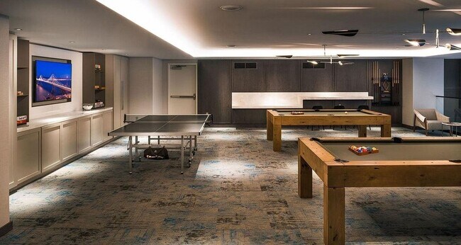 Building Photo - Fantastic Penthouse w/ Balcony and one car valet - 1BR/1 Office/1.5BA - Lumina / SOMA
