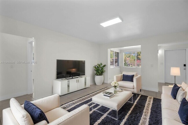 Building Photo - 1548 NE 131st Ln