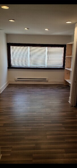 Building Photo - 4200 W Girard Ave