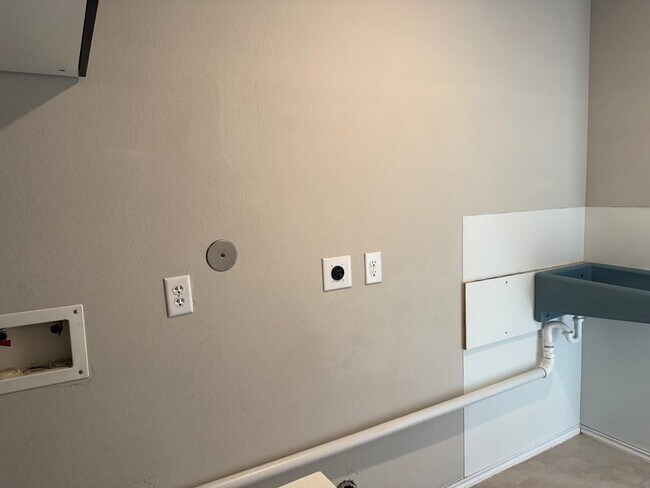 Building Photo - 4606 Terrazza Verde Dr