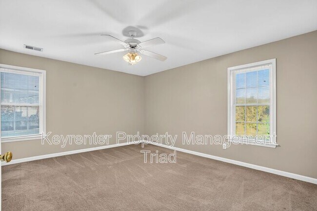 Building Photo - 6219 Black Willow Dr