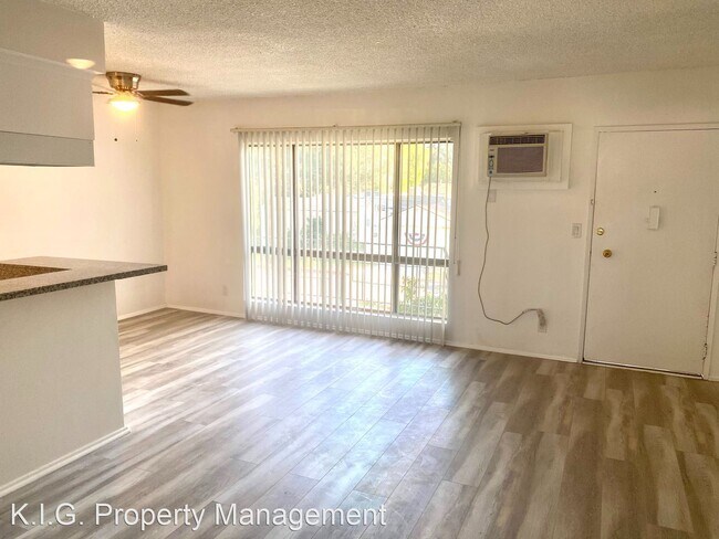 Building Photo - 1 br, 1 bath Apartment - 14109 Hatteras St...