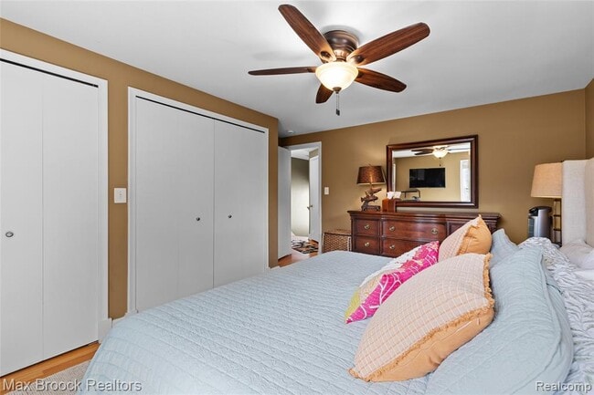 Building Photo - 758 Chester St