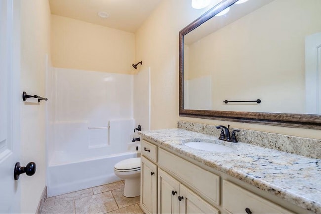 Building Photo - 5703 W Murfield Dr