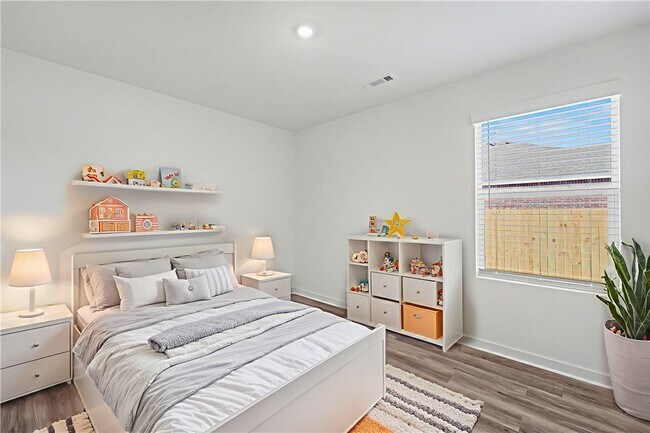 Building Photo - 539 Colorado St