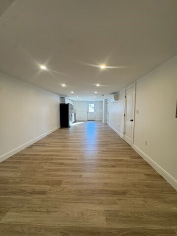 Building Photo - 507 Main St