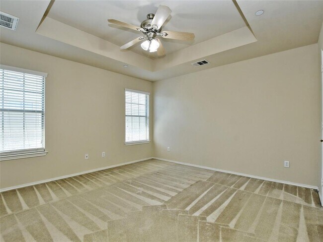 Building Photo - 9201 Brodie Ln