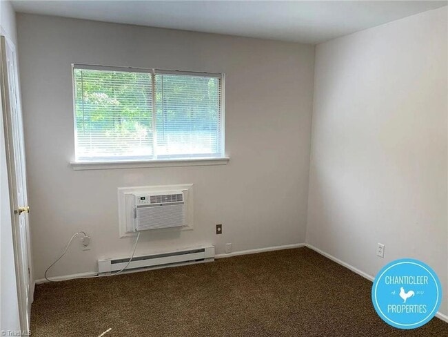 Building Photo - 210 Woodnell St