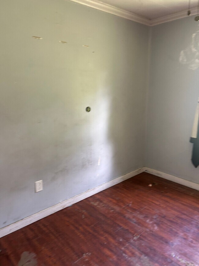 Building Photo - 1753 McGee St