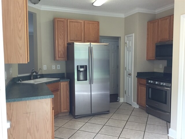 Building Photo - 6106 Trevor Simpson Dr