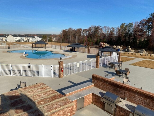 Building Photo - 5019 Arkose Dr