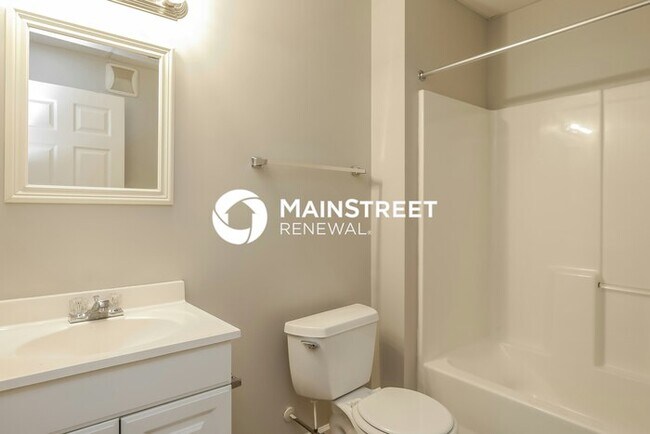 Building Photo - 3 Bedroom Pet-Friendly Home in Greensboro, NC with Main Street Renewal