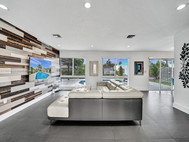 Building Photo - 1108 Tangelo Isle