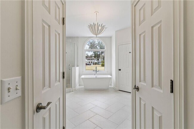 Building Photo - 417 Colley Ln