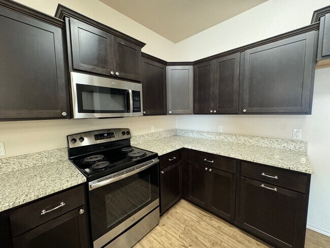 Building Photo - Cooper ISD- Luxury Duplex in Southwest Lub...