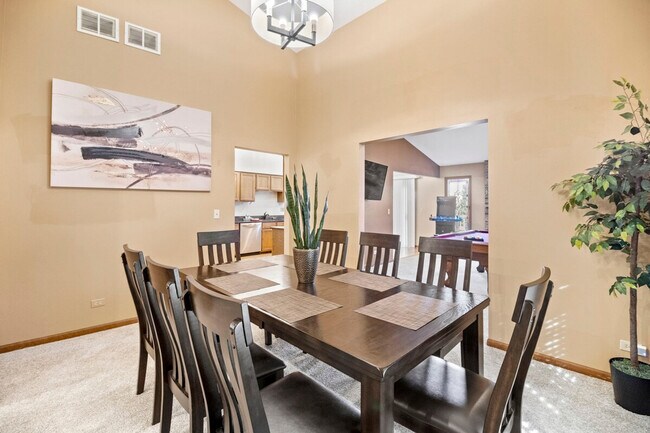 Building Photo - 308 Orchard Ln