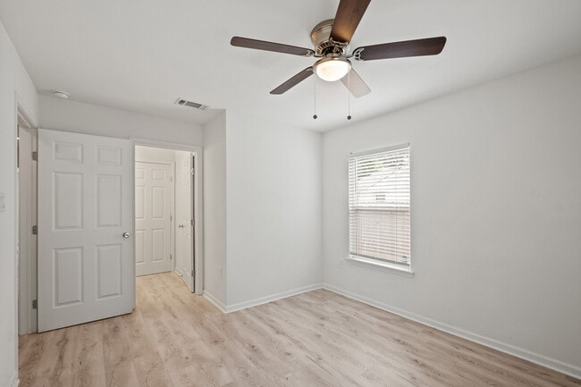 Building Photo - 4106 Gardendale Dr