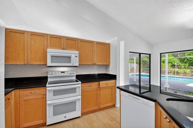 Building Photo - 9721 Majestic Way