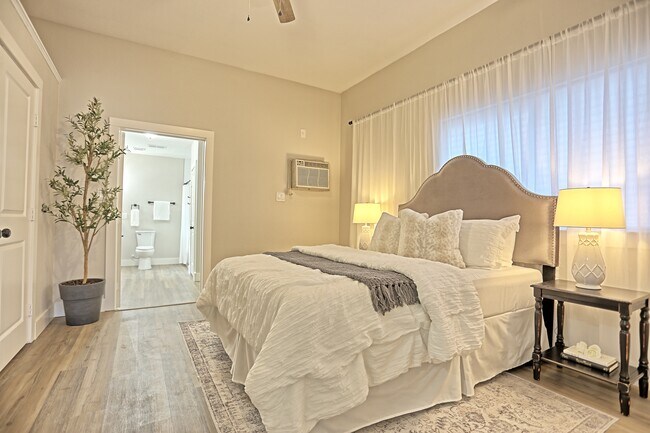 Building Photo - 704 Natchez River Cir