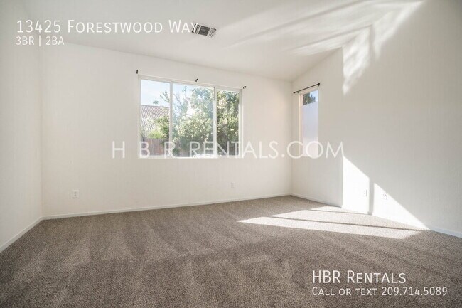 Building Photo - 13425 Forestwood Way