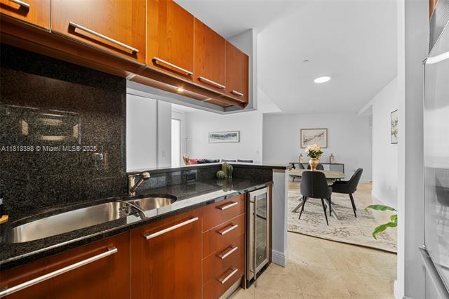 Building Photo - 901 Brickell Key Blvd