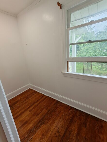 Bedroom walk in closet - 45 Beakes Rd