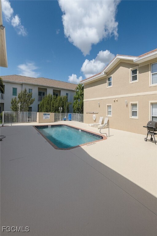 Building Photo - 3304 Skyline Blvd