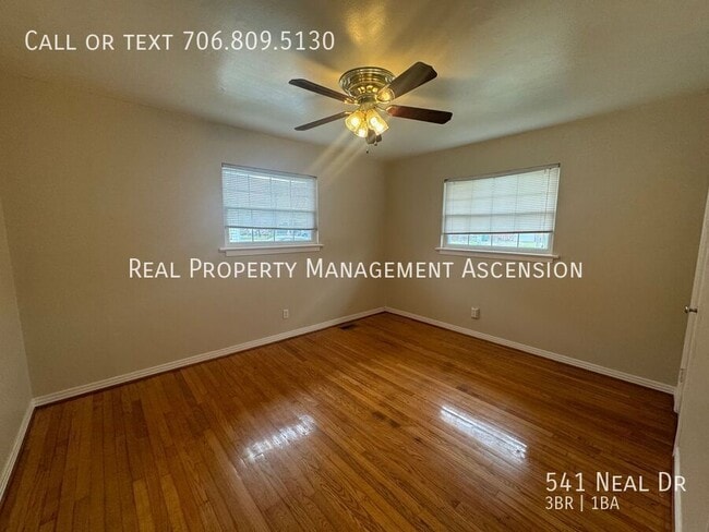 Building Photo - 541 Neal Dr