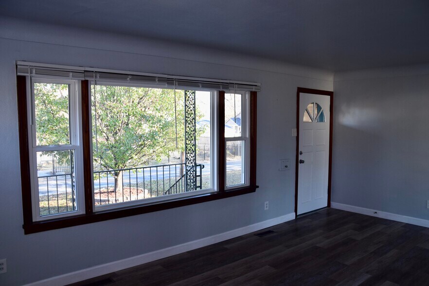 Building Photo - 9606 Sievers Ct