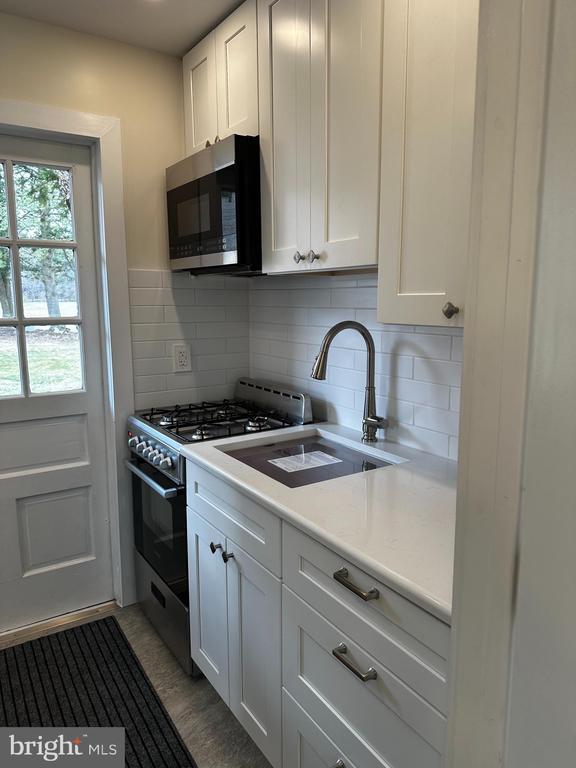 Building Photo - 4677 Summit Bridge Rd