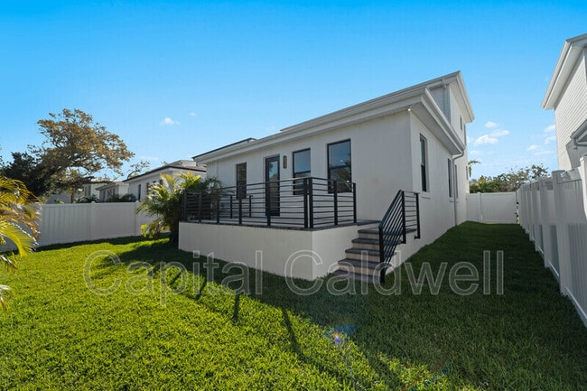 Building Photo - 2345 Bahia Vista St