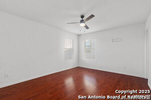 Building Photo - 203 Shadbush St