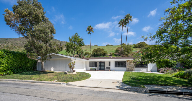 Building Photo - 6280 Paseo Cyn Dr