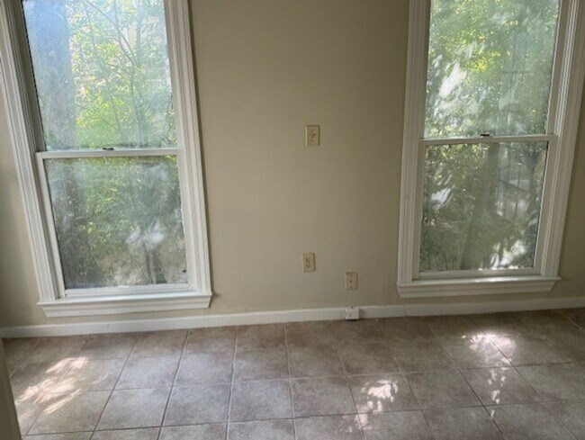 Building Photo - 1517-AB St Ann St