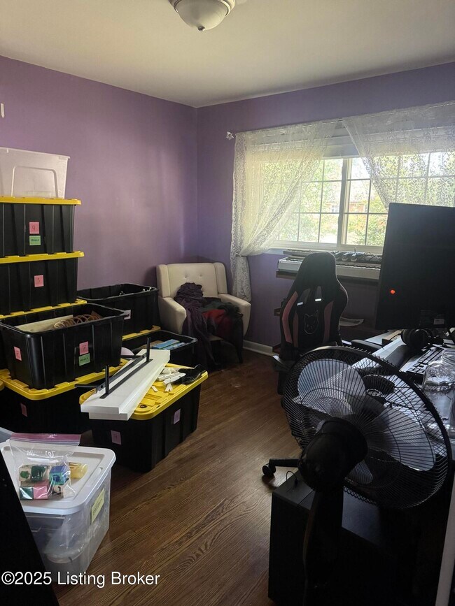 Building Photo - 3208 Ellis Way