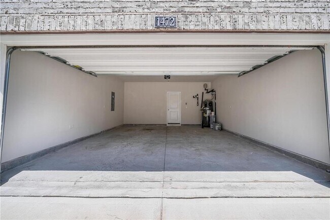 Building Photo - 1472 Villageside Ct