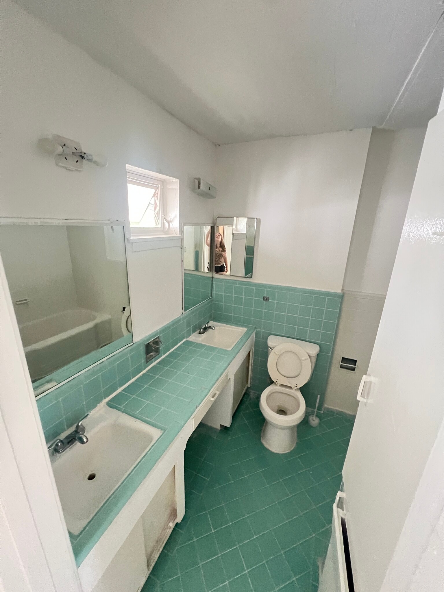 bathroom - 3834 Glen Arbor Dr