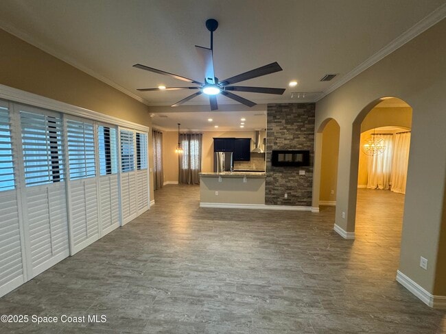 Building Photo - 3168 Lamanga Dr