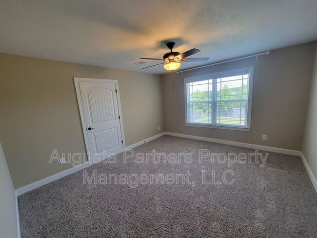 Building Photo - 841 Herrington Dr