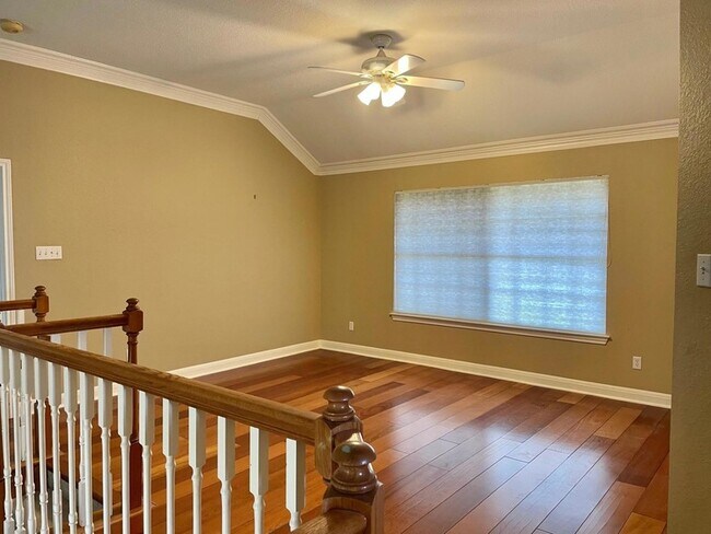 Building Photo - 8028 Bottlebrush Dr