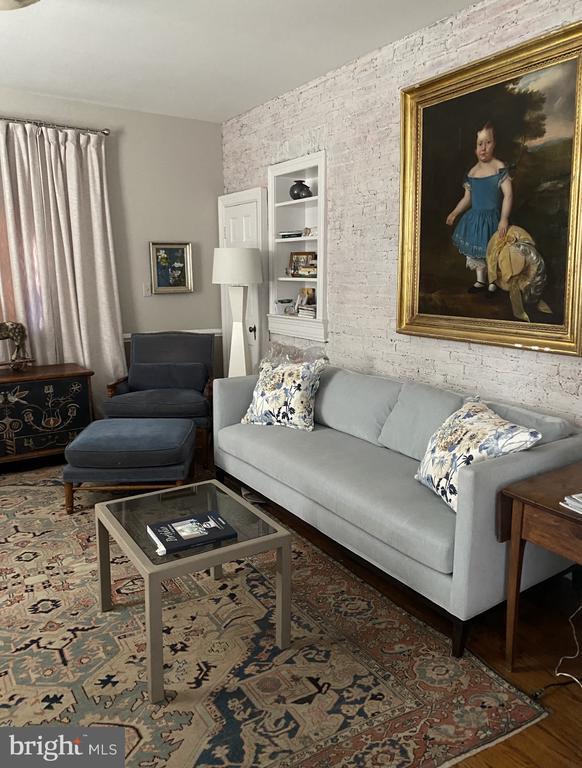 Building Photo - 6 E Cecil St