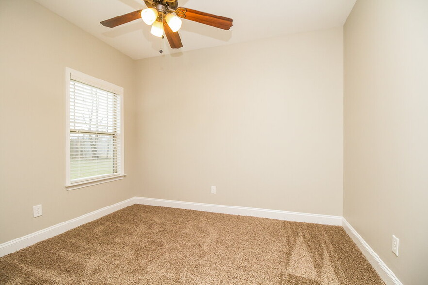 Building Photo - 2338 Tortuga Ct