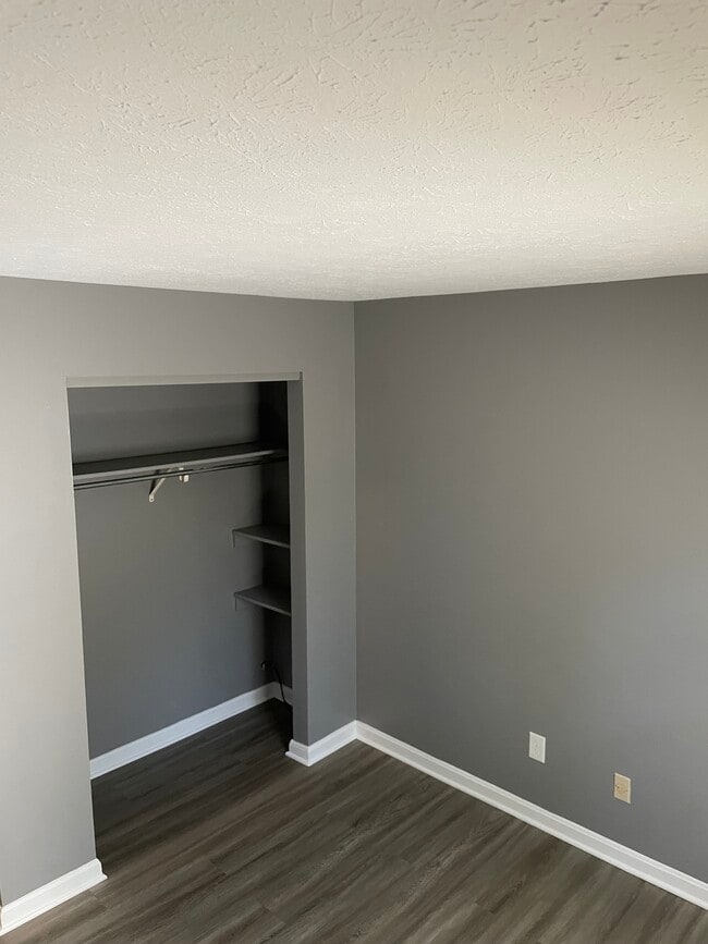Building Photo - 59 Bustetter Dr