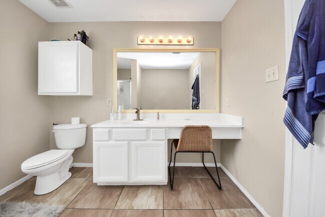 Building Photo - 20626 Sycamore Crest Ln