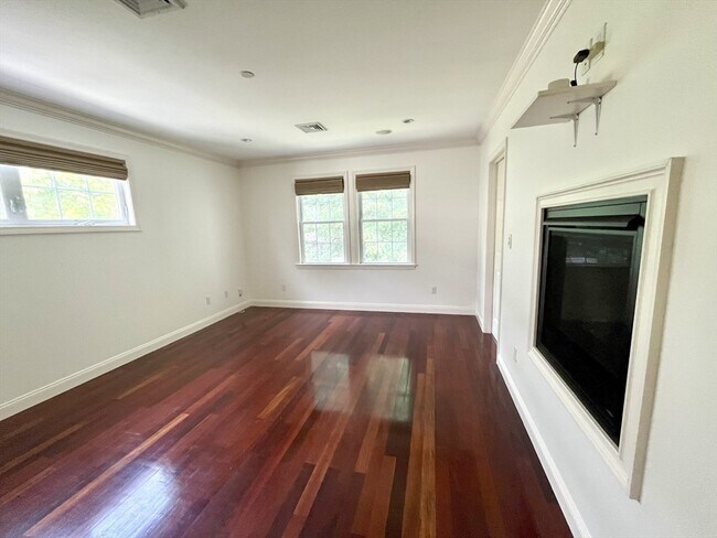 Building Photo - 111 Fisher Ave