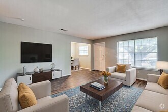 Building Photo - Classic 3 Bedroom Single-Story in Ft. Worth