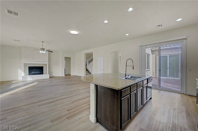 Building Photo - 7931 Campers Village Ave