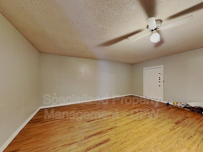 Building Photo - 311 Toronto Cir